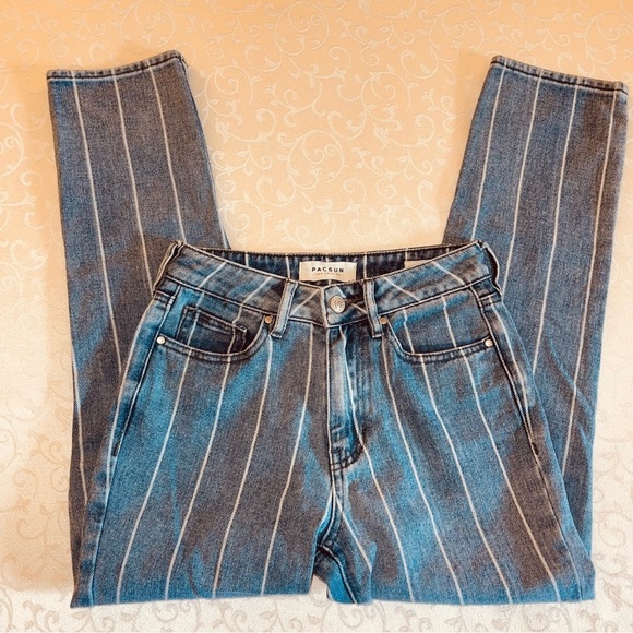 PacSun High Rise Mom Jeans In Railroad - Picture 6 of 16